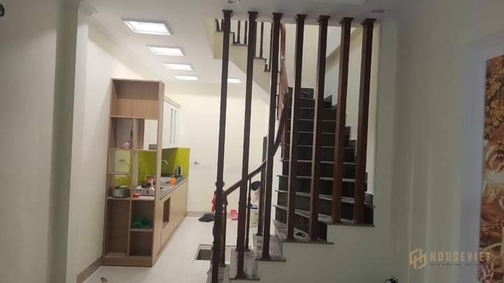 Bán nhà phố Trạm, Aeon - 45m2, 4.5 tầng, mặt tiền 4m, giá 2.7 tỷ.