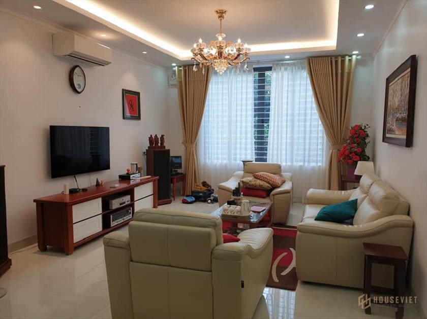 Bán nhà Trần Quốc Hoàn - Cầu Giấy ô tô, thang máy, kinh doanh, 6 tầng giá 13.5 tỷ