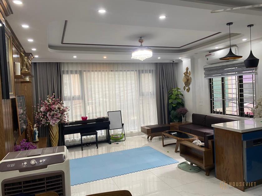 PHỐ ĐỘI CẤN,TT BA ĐÌNH NHÀ 2 NGÕ, KD ĐỈNH, ÔTÔ ĐỖ CỬA , NỞ HẬU, 0977221369