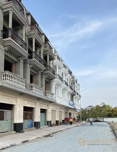 Bán căn nhà phố mặt tiền 50m2 - Đã có sổ