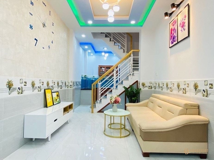 Bán gấp nhà quận 10 đ. ngô gia tự 39m2 chỉ 4.3 tỷ hxh