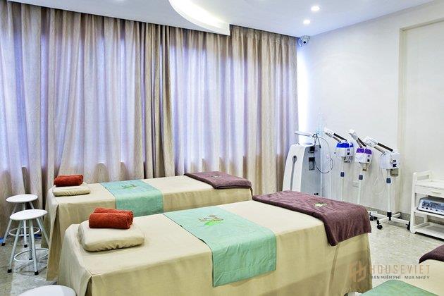 Cần vốn đầu tư nên bán gấp nhà ở phố Thanh nhàn, lô góc, 3 mặt thoáng giá 6.9 tỷ