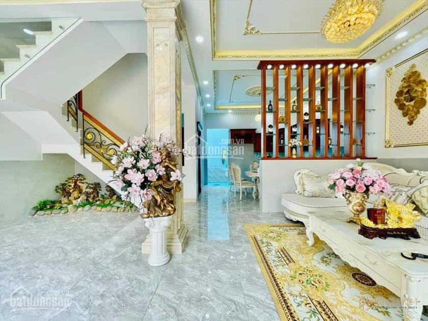 Gấp bán nhà nguyễn Phúc Chu, phường 15, Tân Bình 105m2 (7x15m), giá rẻ