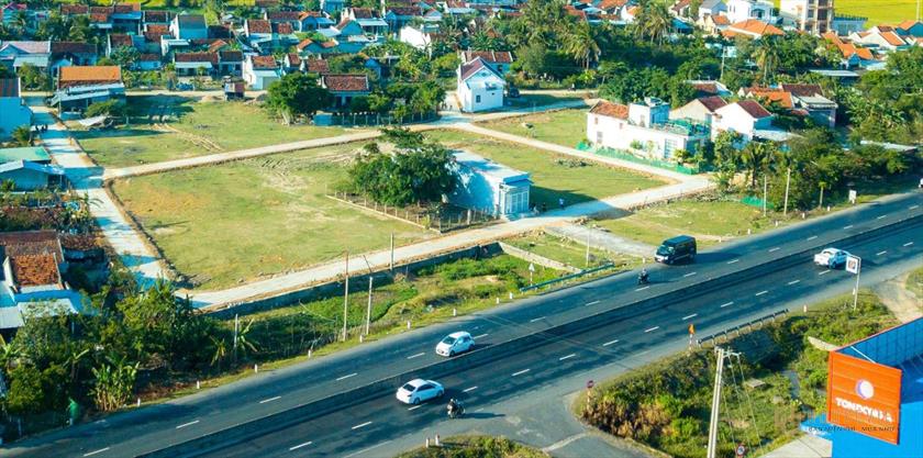 Bán gấp 2 lô full thổ cư gần sân bay Charter Bắc Vân Phong, giá 12tr/m