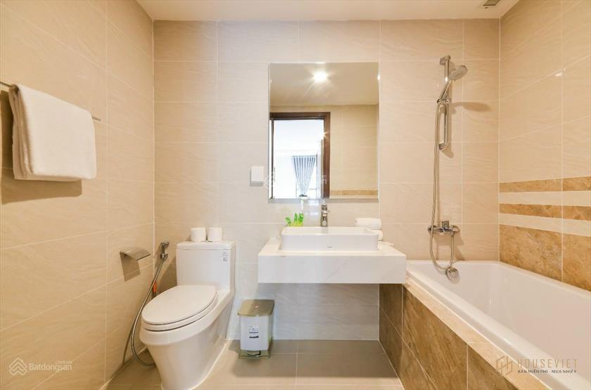 Cho thuê căn góc 3PN Kingston Residence, full NT vào ở ngay