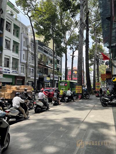 Nhà mặt tiền kinh doanh quận 1 Trần Quang Khải 5 lầu 8pn thang máy