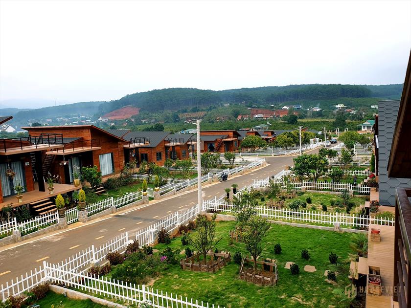 Đất nghỉ dưỡng view hồ, kế trường cấp 3 Bảo Lộc , sẵn homestay 520tr