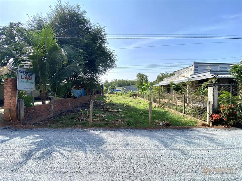 Đất nằm giữa 2 nhà dân, view núi bà cực đẹp giá 405tr có thổ
