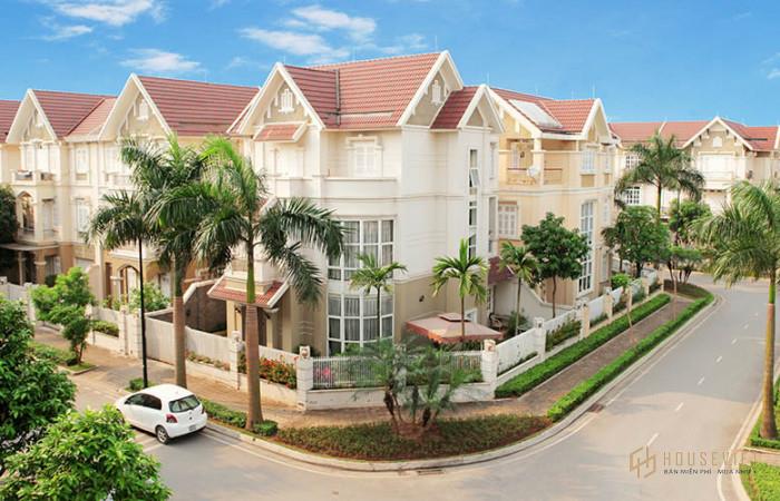 Cực rẻ biệt thự Ciputra 300m2, hướng Nam, sổ đỏ chính chủ, giá 135tr/m2