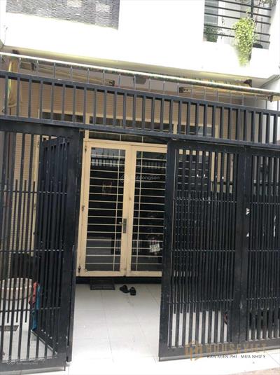 Bán nhà mặt tiền hẻm đường Phạm Văn Hai 1 trệt 2 lầu 4 phòng, DT 75m2.