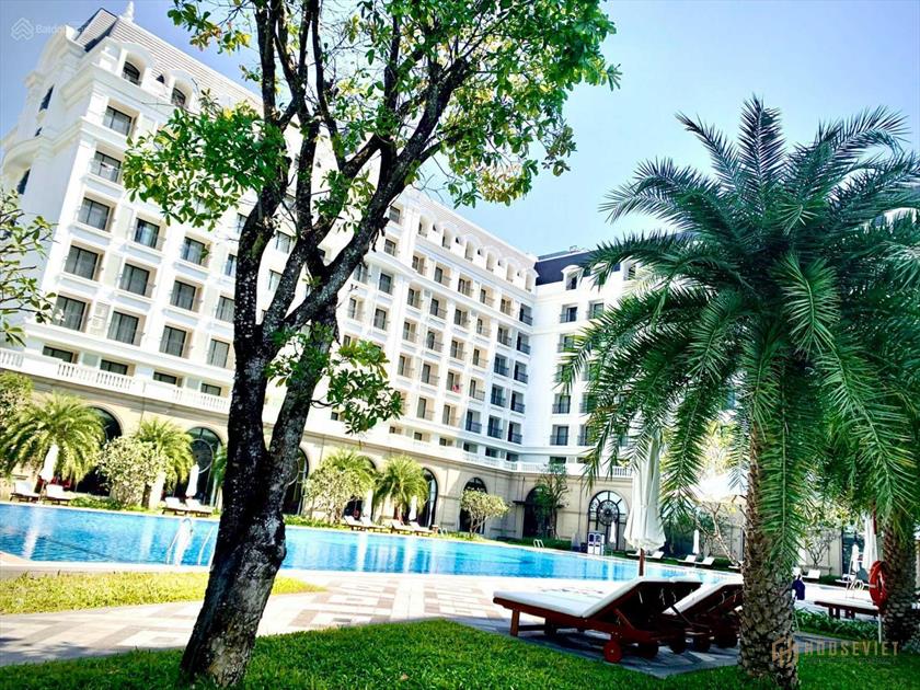 Bán condotel 5* Vinholiday Grand World Phú Quốc, cam kết lợi nhuận