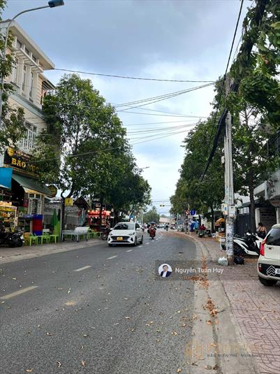 Bán nhà mặt tiền " Mặt Phố"1 trệt 1 lầu, DT 5 x 15m, giá 5,9 tỷ