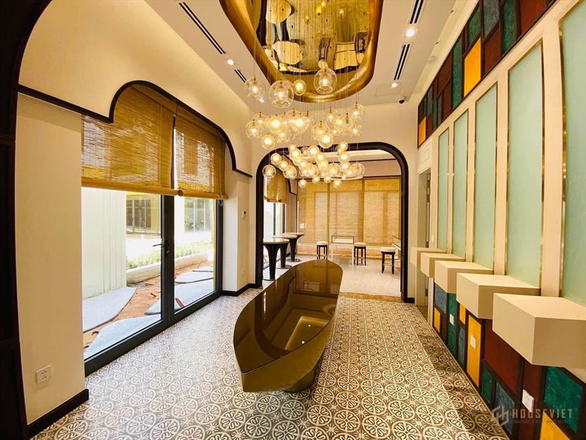 Bán nhà phố Phú Quốc Bãi Trường 3 tầng 1 tum 238m2 mặt tiền đường 30m