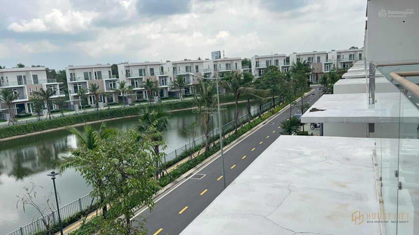 Dragon Village chủ đầu tư và hàng ngộp chỉ 5.150 tỷ chiết khấu tới 9%