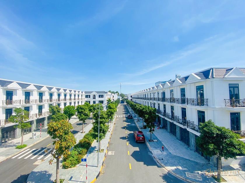 Nhà phố Đông Hưng, Dĩ An, Bình Dương