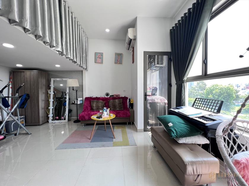 Siêu phẩm đầu tiên thuê 1 được 2 căn hộ Duplex tại Botanica Premier. Q