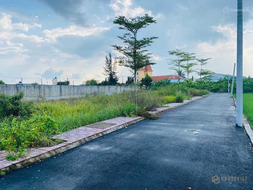 ĐẤT SHR GẦN TRƯỜNG TH LONG KHÊ, CẦN ĐƯỚC LONG AN, XÂY TỰ DO