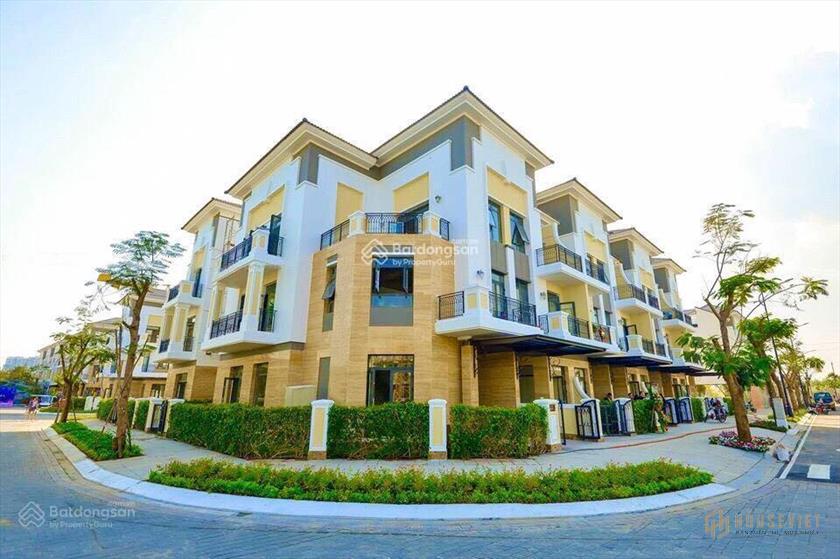 Bán thu vốn nhà phố Verosa, DT 5x17m trục 24m - nhà 2 mặt tiền đẹp