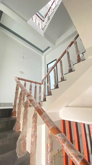 Bán nhà phố thương mại, 4 tầng, 300m2 diện tích sàn