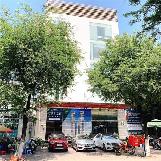 Cho thuê tầng trệt tòa nhà 82 Võ Văn Tần, 210m2, vị trí đẹp